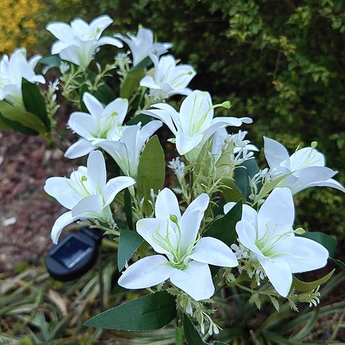 Garden Solar Lights Flowers, Automatic Lighting at Night, Waterproof Garden Decor for Yard Patio Pathway Lawn, Gardening Gifts for Women, Christmas Decoration, 7 Flowers (Lily - White, 1)