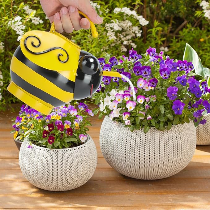 Metal Cute Bee Watering Can for Indoor/Outdoor Plants, Handmade Bee Watering Pot 1.8L 1/2 Gallon, Kids Novelty Decorative Watering Kettle Planter for Plants Succulent Flowers, Garden Decor