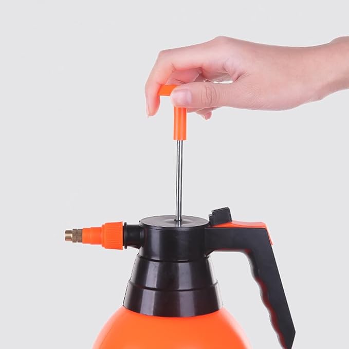 VANZACK 3Pcs 2L Handheld Garden Pump Sprayer Pressure Water Sprayers Mist Pump Bottle Plant Mister Water Spray Bottle with Adjustable Nozzle for Lawn,Garden Watering,Home Cleaning