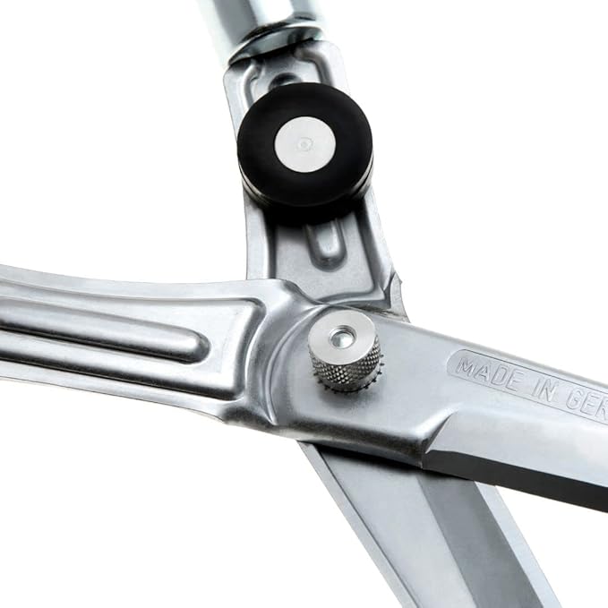 BERGER Professional Lightweight Topiary Hedge Shear, 6.3" Chromium-Plated Blades, Sap Groove to Prevent Sticking, Shock-Absorbing Buffer, Beech Wood Handles, 2520