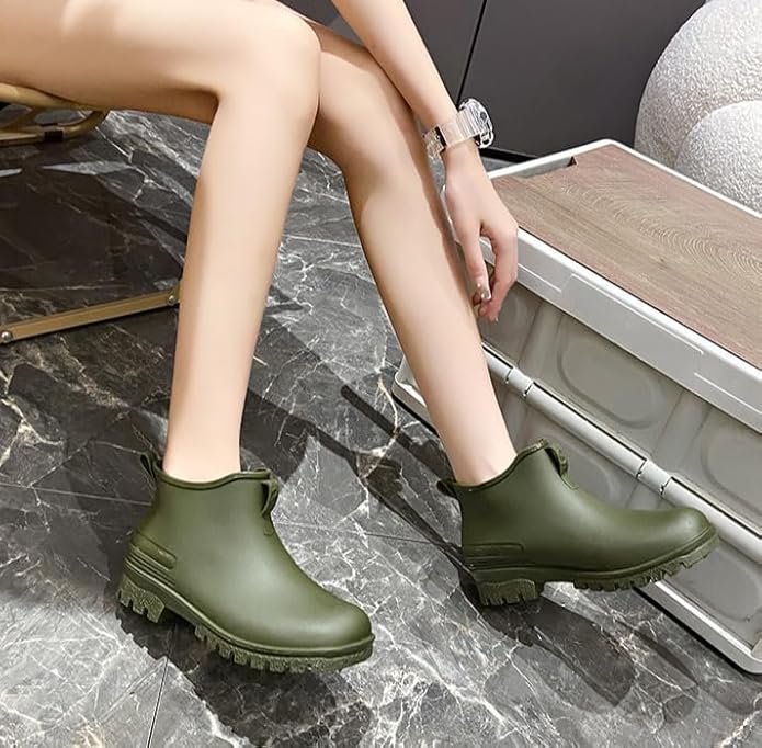 Women's Short Rain Boots Non-slip Wear-Resistant Short Boots Outdoor Work Garden Boots Fashionable Waterproof Ankle Rain Boots