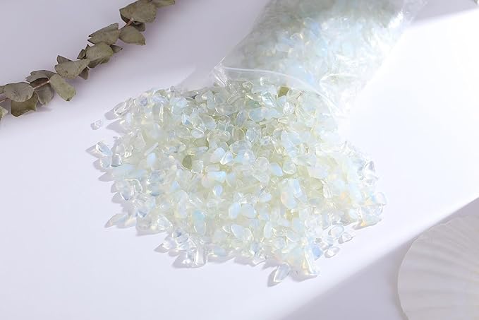 QINJIEJIE Opal Crystals Chips Natural Stone Gravel Bulk Crushed Rocks Pieces Polished Quartz Stone 0.55Lbs Decorative Fish Tank Pebbles Vase Filler Irregular Shaped Tumbled Gemstone for Home