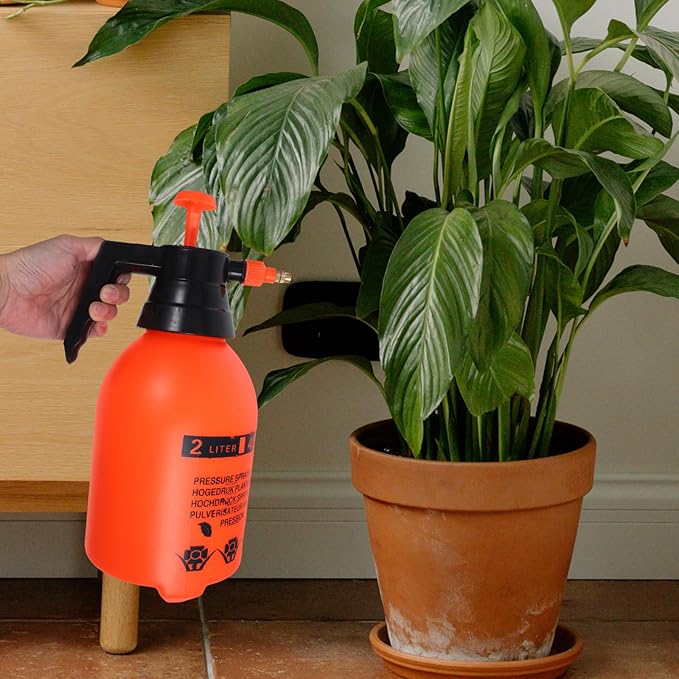 VANZACK 3Pcs 2L Handheld Garden Pump Sprayer Pressure Water Sprayers Mist Pump Bottle Plant Mister Water Spray Bottle with Adjustable Nozzle for Lawn,Garden Watering,Home Cleaning