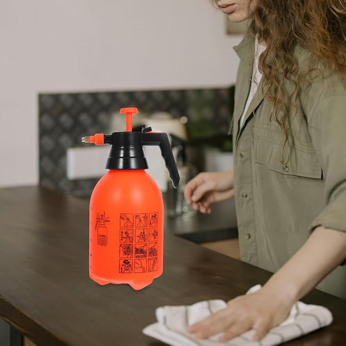 VANZACK 3Pcs 2L Handheld Garden Pump Sprayer Pressure Water Sprayers Mist Pump Bottle Plant Mister Water Spray Bottle with Adjustable Nozzle for Lawn,Garden Watering,Home Cleaning