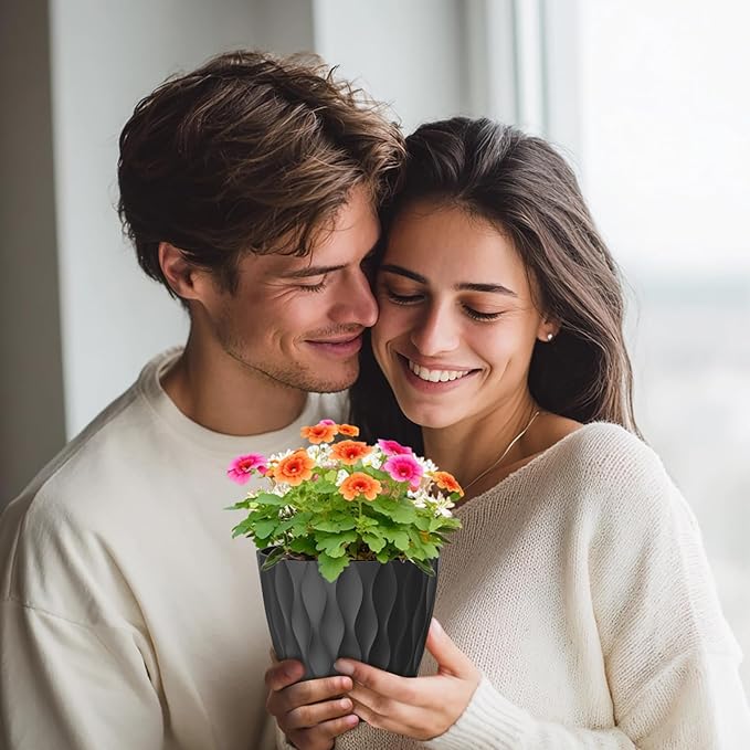 7/6.5/6/5.5/5/4.5/4 inch Plant Pots for Indoor Outdoor Plants, 7 Pack Thick Flower Pots with Drainage Holes and Saucers, Modern Wave Texture Plastic Planter Pots for Nursery, Succulent, Black