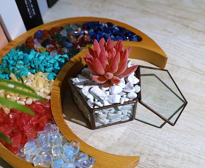 QINJIEJIE White Howlite Crystals Chips Natural Stone Gravel Bulk Crushed Rocks Pieces Polished Quartz Stone 0.55Lbs Decorative Fish Tank Pebbles Vase Filler Irregular Shaped Tumbled Gemstone for Home