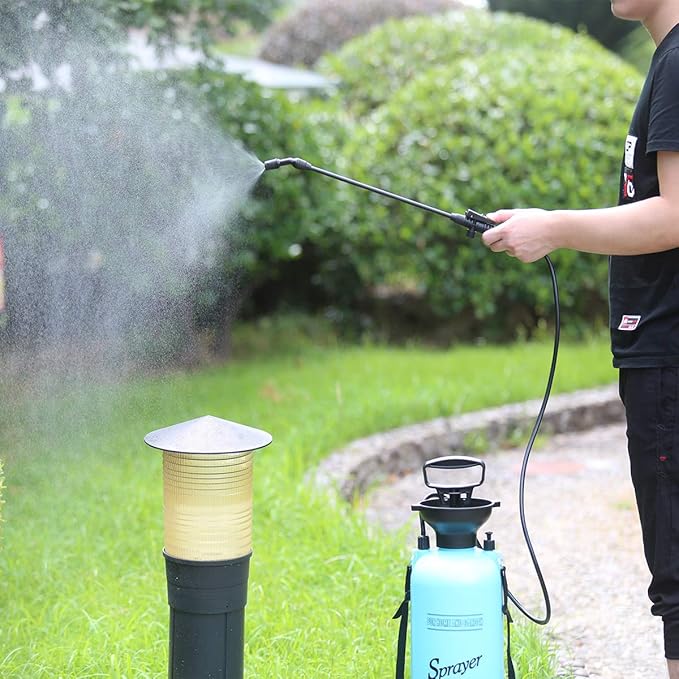 CLICIC Lawn and Garden Portable Sprayer 2 Gallon/8 L- Pump Pressure Sprayer Includes Shoulder Strap Blue.