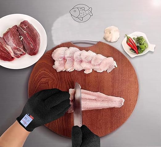 Cut Resistant Gloves, 2 Pairs of Cut Resistant Gloves for Kitchen, Oyster Shucking, Fish Fillet Processing, Carving Wood and Gardening (Medium-Black)