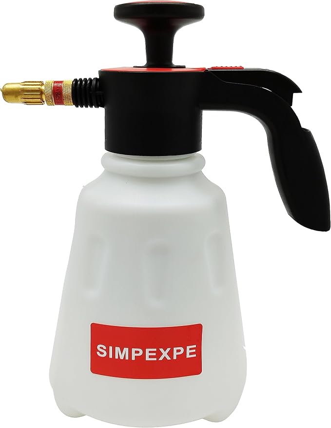 SIMPEXPE Handheld Garden Pump Sprayer， Lawn & Garden Pressure Water Spray Bottle with Adjustable Brass Nozzle for Plants and Other Cleaning Solutions 0.5 Gal 2L Gold