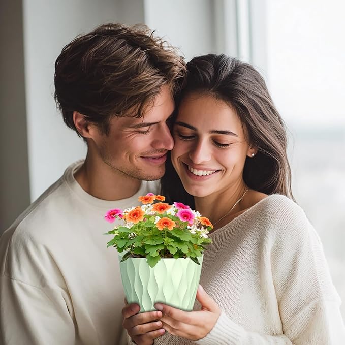 7/6.5/6/5.5/5/4.5/4 inch Plant Pots for Indoor Outdoor Plants, 7 Pack Thick Flower Pots with Drainage Holes and Saucers, Modern Wave Texture Plastic Planter Pots for Nursery, Succulent, Green