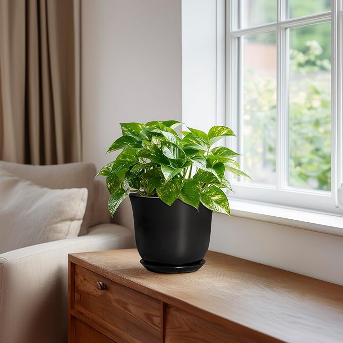 Ceramic Planter - 5.6 Inch Plant Pot for Indoor Outdoor, Round Succulent Pots with Drainage Hole and Saucer, Orchid Flower Pot, Modern Planter, Home Office Decor, House Warming Gifts, Black