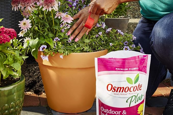 Osmocote Smart-Release Plant Food Plus Outdoor and Indoor, For Most Plant Types, In-Ground and Container Plants, Contains 11 Essential Nutrients, 8 lb.