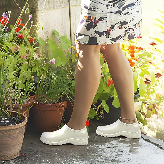 DKSUKO Waterproof Garden Shoe for Women Outdoor Slip-On Rain Boots Short Ankle Work Shoes and Garden Clogs with Comfort Insole