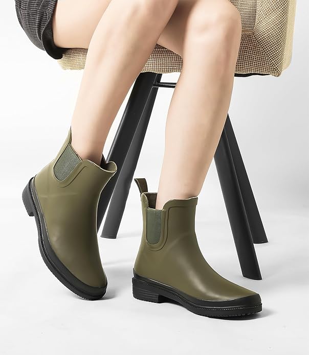 Women's Short Rain Boots Rubber Waterproof Comfortable Rainbooots Ankle Chelsea Boots Women Mud Garden Shoes for Outdoor Gardening,Farming