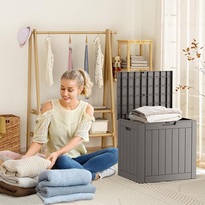 31 Gallon Resin Deck Box, Lockable Patio Outdoor Storage Box for Furniture, Garden Tools and Tools Storage, Waterproof Outside Storage Boxes - Grey