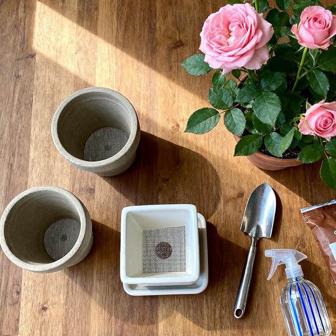 30pcs Plant Pot Mesh Hole Pad, Plant Pot Drainage Mat, 11.8x7.8 Inch Black Square Soil Screen for Pots for Garden Outdoor Potted Plants Keep Soil from Flowing Away