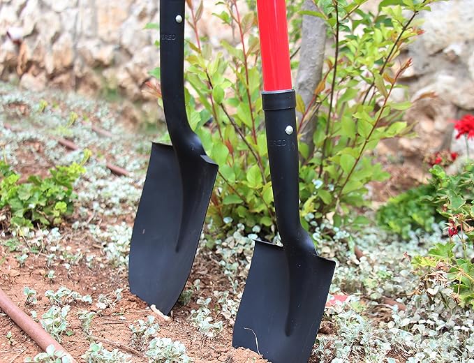 TABOR TOOLS Shovel with Rounded Blade and Comfortable D Grip 31 Inch Fiberglass Handle, Digging Spade. J201A. (D Handle, Round Blade)