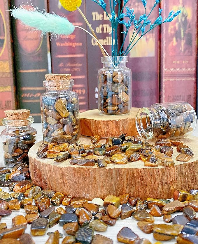 QINJIEJIE250g Tiger Eye Crystals Polished Rocks Tumbled Stones Chips Stone Crushed Quartz Crystal Natural Gem Gravel Home Decoration Succulent Plants Vase Filler Landscape Bottom Ornament 0.55lbs